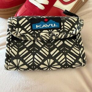 Kavu Black & White Geometric Canvas Wallet with Blue Logo